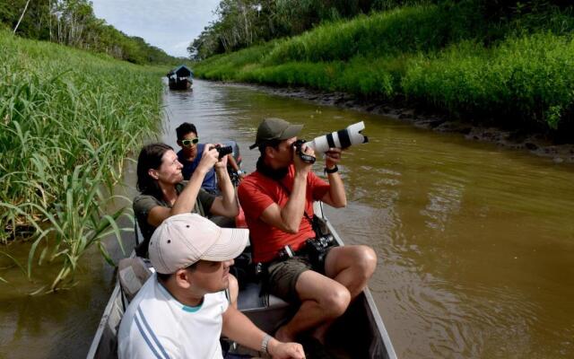 Yaku Amazon Lodge & Expeditions