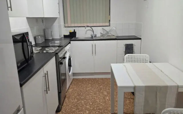 Emerald Apartment With Triple A Star Proximity