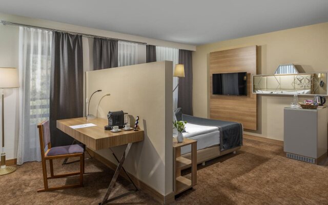 Kaya Izmir Thermal And Convention
