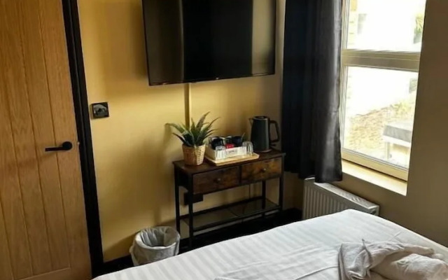 The Goodrington Sands- Apart Hotel