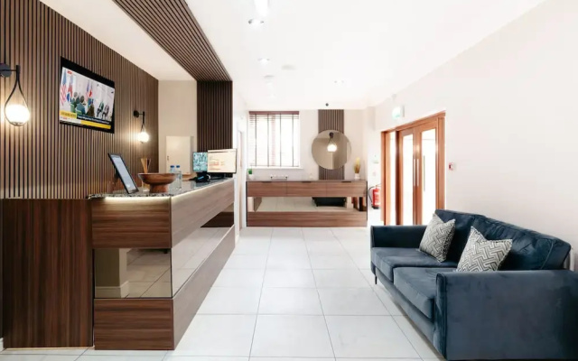 Rivers Hotel