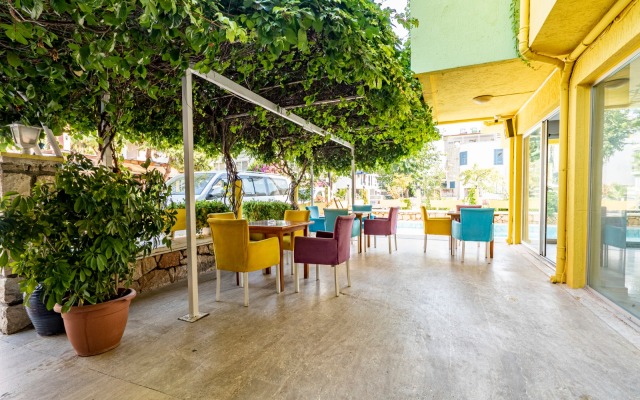 Umit Hotel