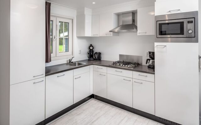 Detached Chalet With Dishwasher, in a Nature Reserve