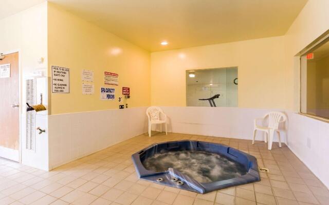 Quality Inn & Suites Omaha Chalco