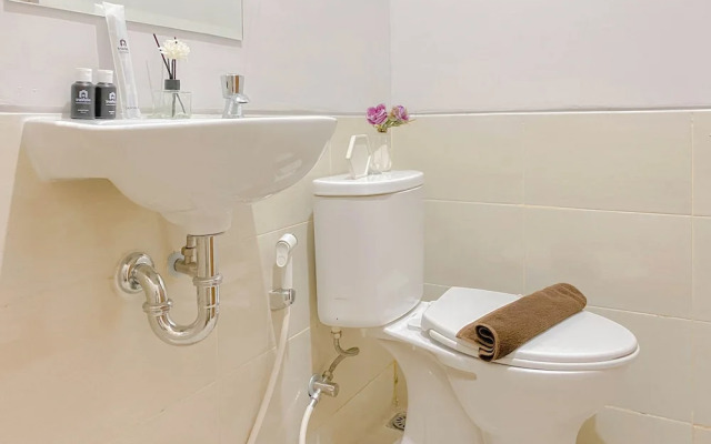 Cozy Studio Living Transpark Juanda Bekasi Timur Apartment