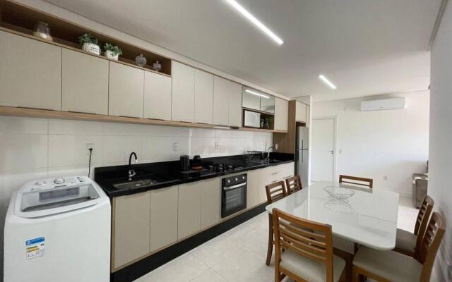 Apto 80m da Praia Grande vista mar!