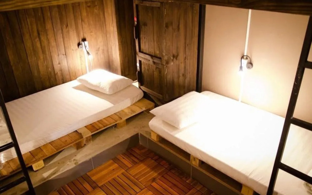 Mobylette Saigon Hostel - Adults only