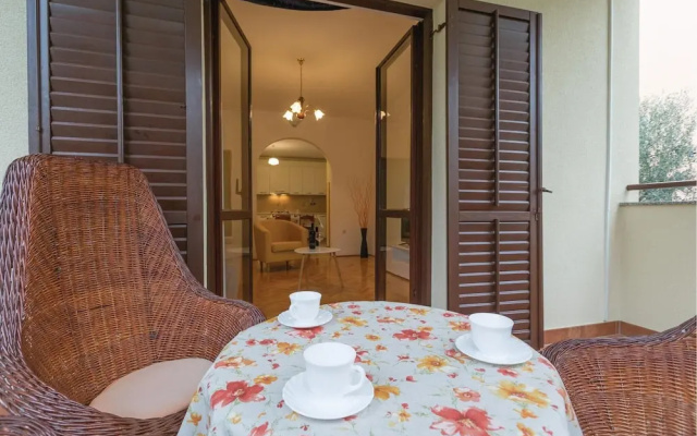 Awesome Home in Porec With Wifi and 2 Bedrooms - Hotel in Porec - Photo 5
