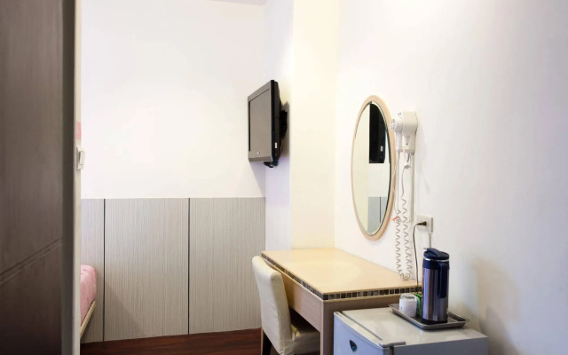 Ruei Gung Business Hotel