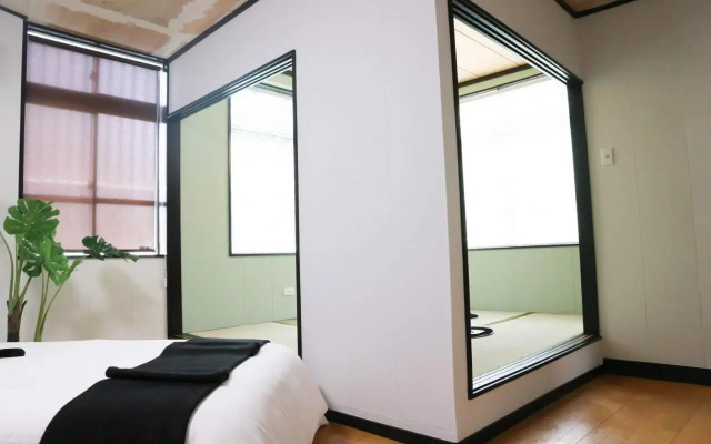 Premier White House 那覇久茂地