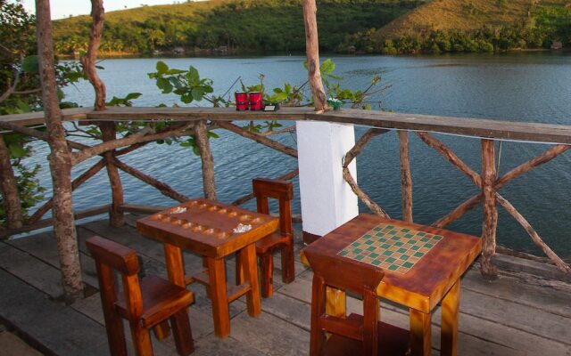 Borac Bay Bungalows Resort and Spa