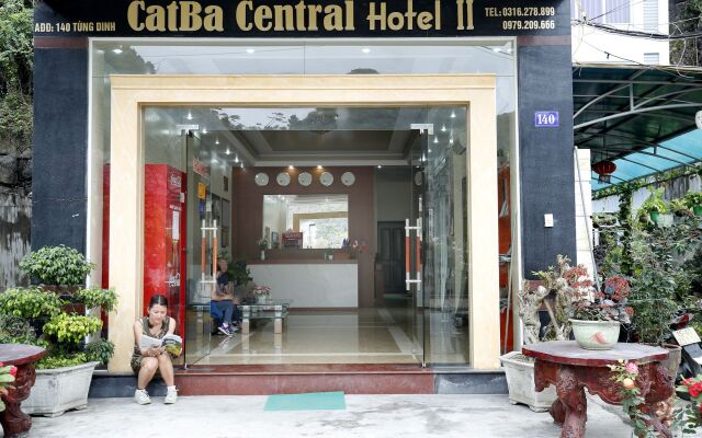 Cat Ba Central Hotel II - Hostel