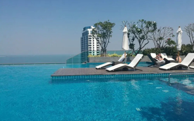 Wong Amat Tower - 65 Sqm 1 Br Suite