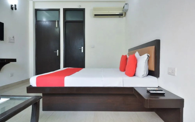 Oyo 32424 Hotel Lavanya