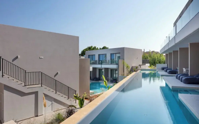Phos Hotel Adults Only