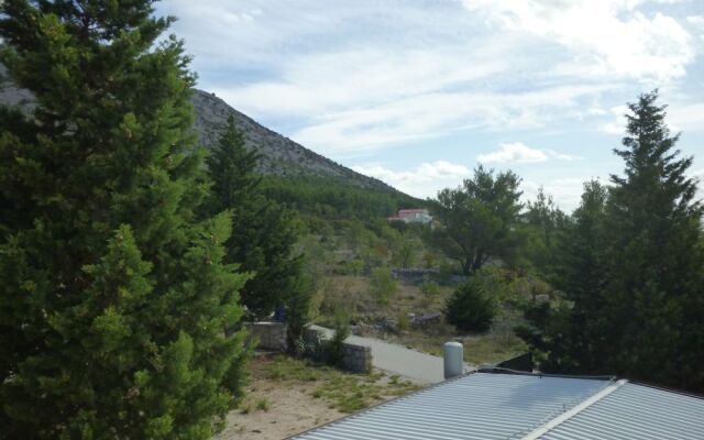 Apartments Kruskovac On The Foot Of The Mountain With Nice View