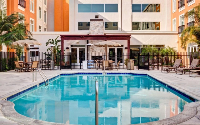 Embassy Suites by Hilton Valencia