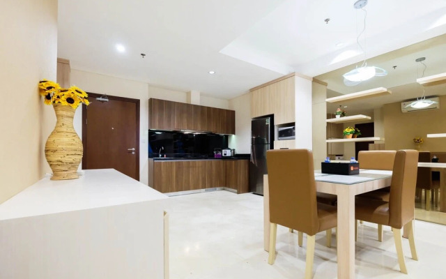 2BR Cozy and Modern L'Avenue Apartment
