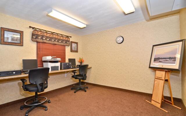 Best Western Plus Kelly Inn & Suites