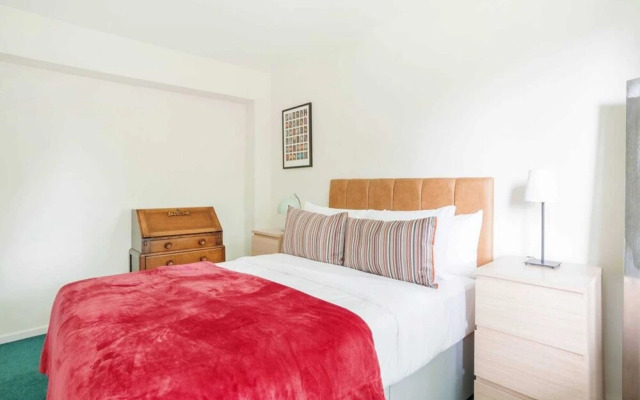 Modern 2 Bedroom Apartment in Stockwell