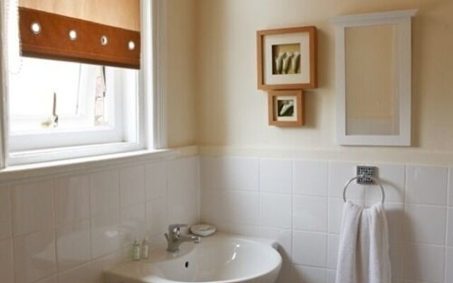 The Broadfield Hotel