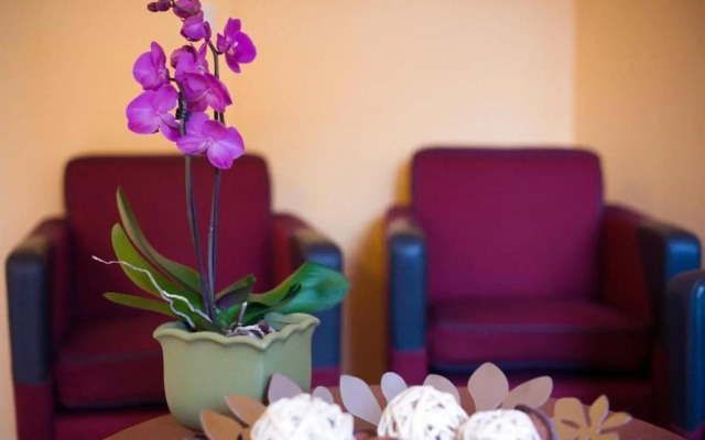 Dialog Hotel Kungens Kurva