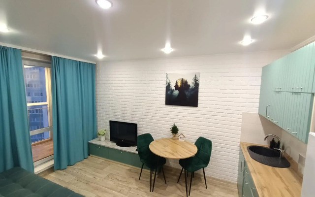 Apartments on Kuzmina Boulevard 27