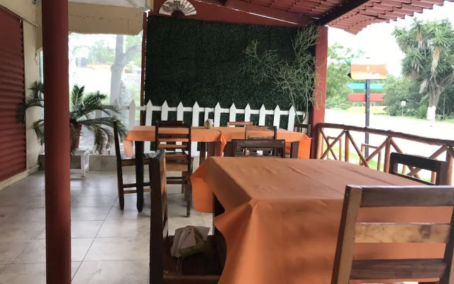 Cabañas y Comedor Don Deme