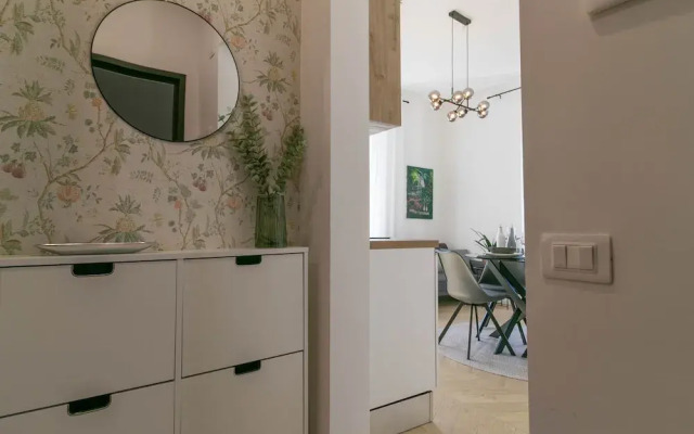 Lake River Apartment