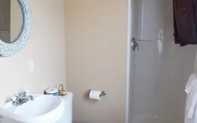 Stanwood Hotel Saloon