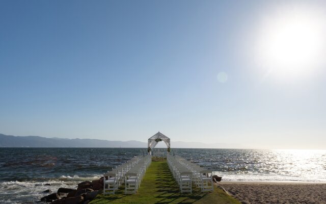 Vamar Vallarta Marina & Beach Resort