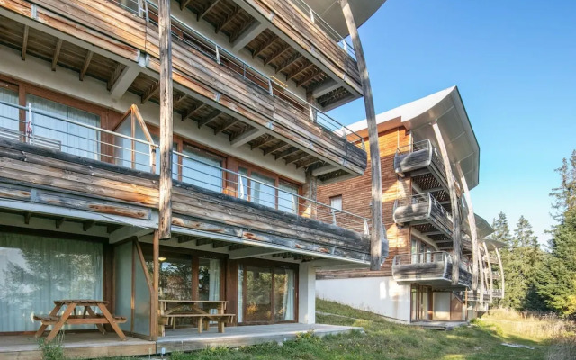 Serene Alpine Stay for 6 Guests