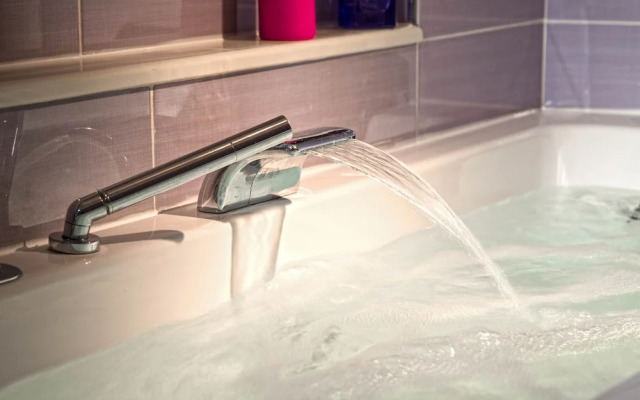 Ferdinando Arthouse Oversized Modern Apartment