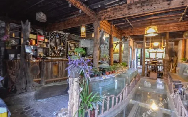 Guyanhua Country Huazhongyou Hostel