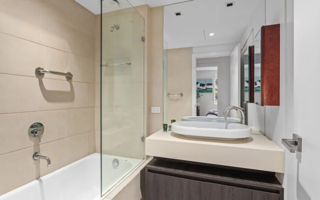 Boutique Stays - Lalique, Elwood