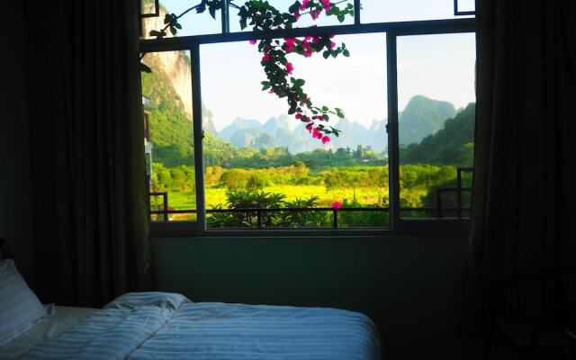The Yangshuo Moon Resort