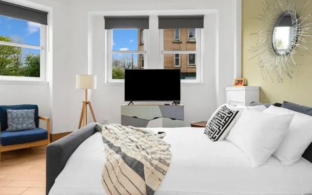 Edinburgh City Centre 2BR Apartment