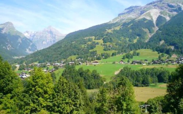 Chalet With 2 Bedrooms in Sixt-fer-à-cheval, With Wonderful Mountain View and Furnished Terrace