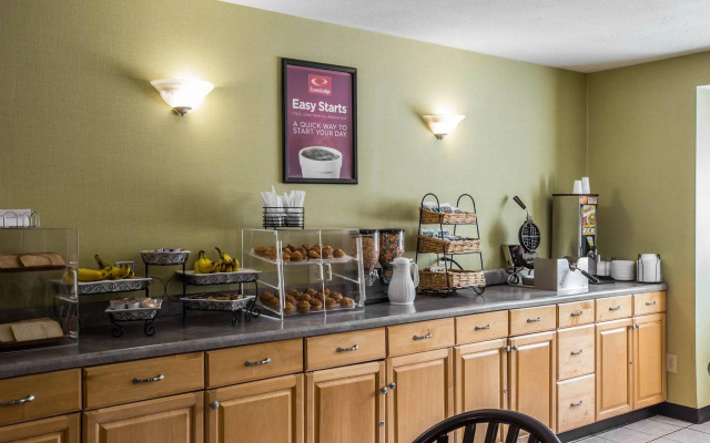 Greenville Pelham Inn by IHG