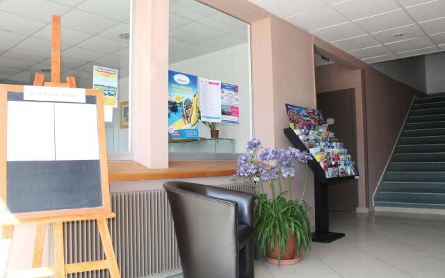 Hotel - Restaurant Le Clos des Cedres