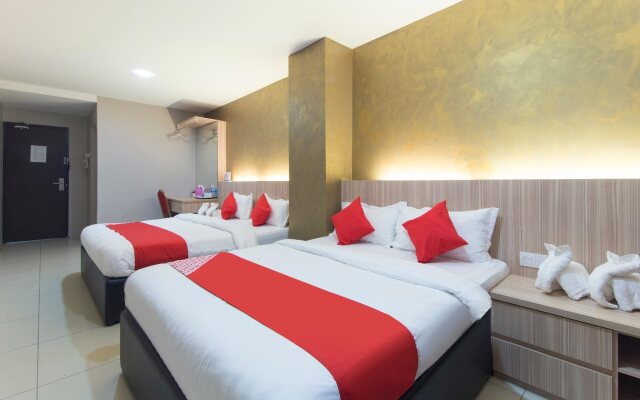 Top Garden Hotel