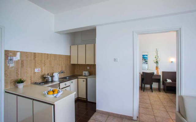 Costantiana Beach Hotel Apartments