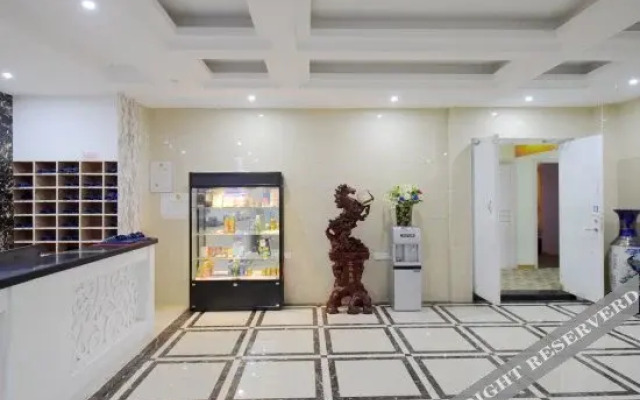 Pod Inn Hotel (Zhenjiang Dagang South Station Beihu Park)