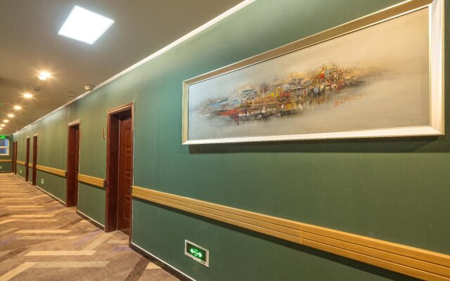 Hill Lily Hotel