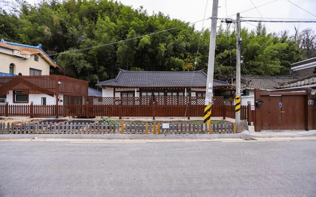 Jeonju Jeonju Hanok Gohui Pension