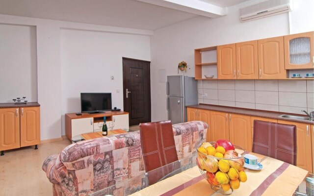 Beautiful Home in Kastel Gomilica With Wifi and 1 Bedrooms