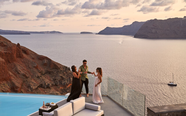 Charisma Suites