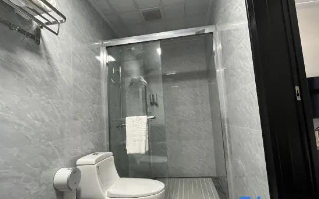 Zhongshan Baichuan Apartment