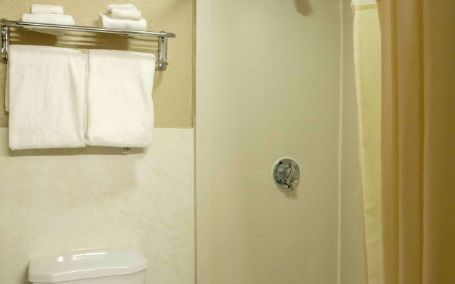 Quality Inn Raynham - Taunton