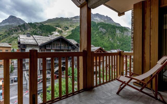 Savoyards and rustic studio in the heart of Val d'Isère